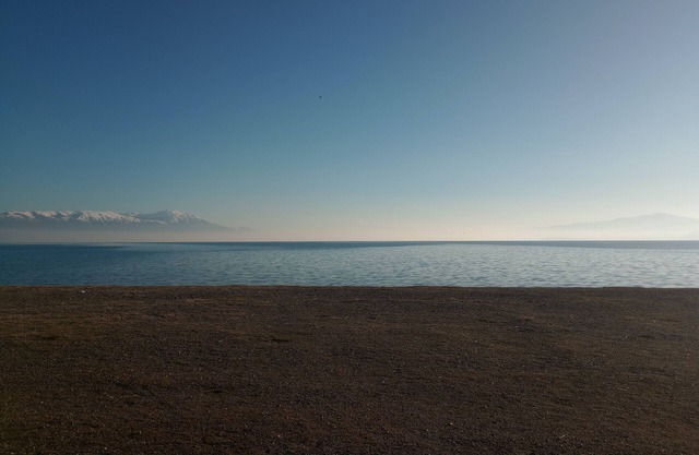 Aleandro Lakeview nCharming 1-bedroom apartment with AC, WiFi in fabulous Struga