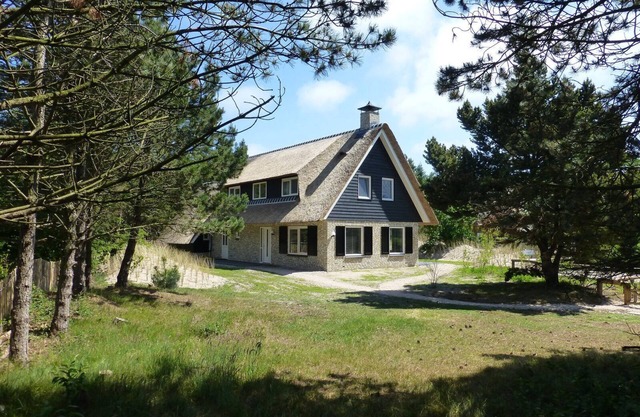 Alegria is a comfortable, cozy and practical 9+ villa in a very nice location.