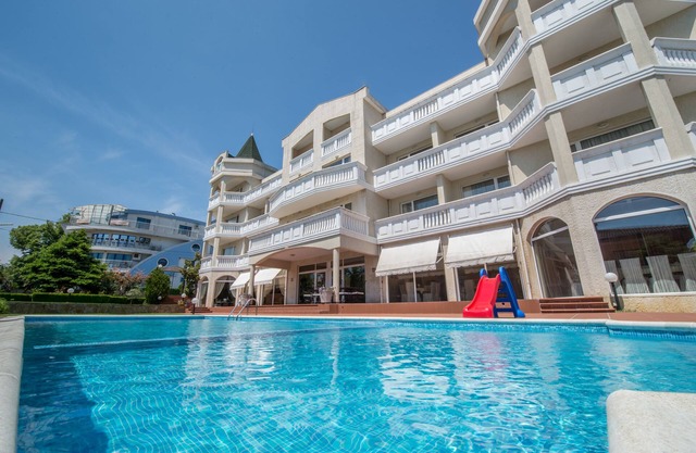 Alekta Hotel