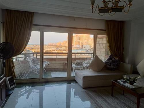 ALEX HOMES - Gleem Cozy Apartments Direct sea view