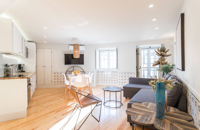 Alfama Cozy Two-Bedroom Apartment w/ River View - by LU Holidays