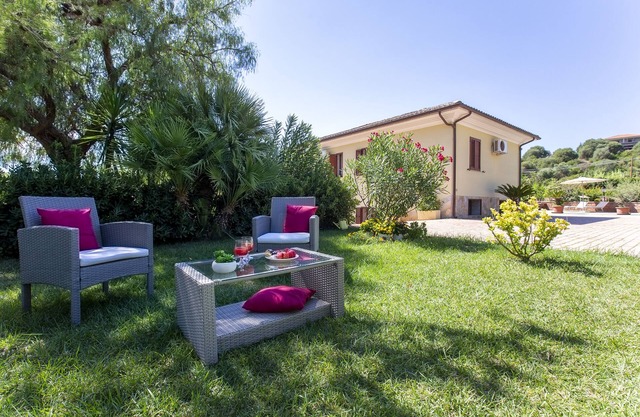 Alghero, la villa principal, con cubierta jardín terraza 4 habitaciones, para 10 personas