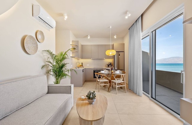 Alia Apartment right in front of the sea