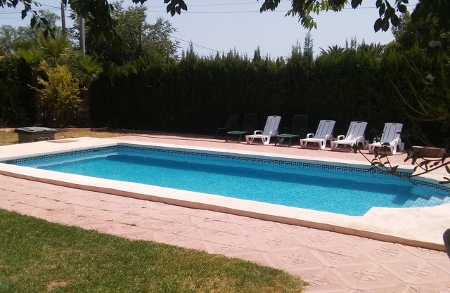 ALICANTE CHALET CON PISCINA 12 PERSONAS CERCA MEJORES PLAYAS