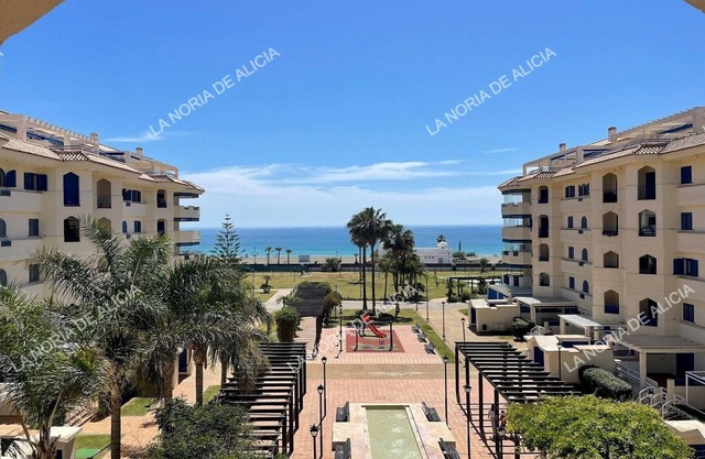 La Noria de Alicia. Su casa en la Costa del Sol. Primera línea con vistas al mar