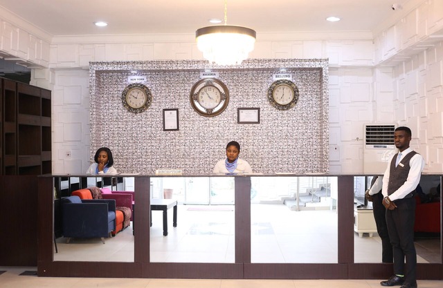 Aliz Ambruz Hotel