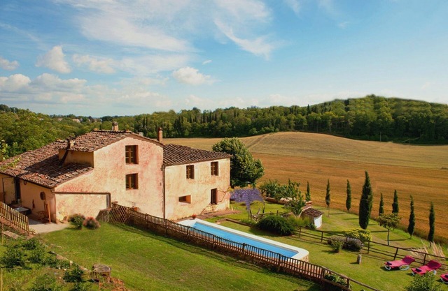 ALQUILER DE TODOS LOS HOTELES - Encantadora villa toscana con piscina, jacuzzi, aire acondicionado, Siena 15 km
