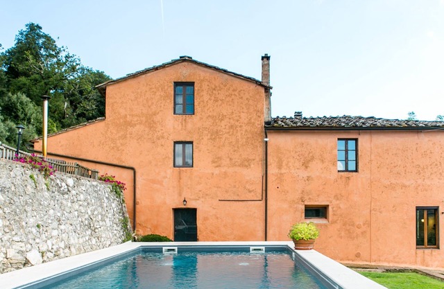 ALQUILER DE TODOS LOS HOTELES - Encantadora villa toscana con piscina, jacuzzi, aire acondicionado, Siena 15 km