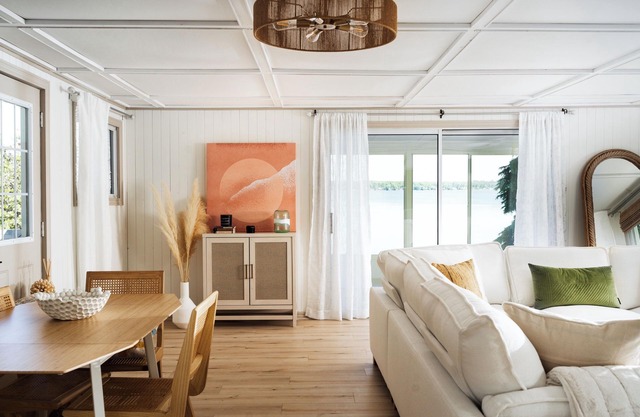 All-Season Lakeside Serene Cottage with Suana!