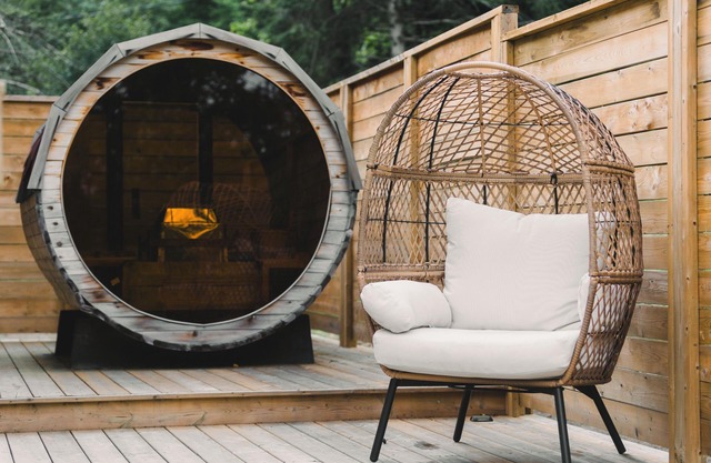 All Season Muskoka Cottage 10 mins to Huntsville with HotTub*Sauna*Kayaks*Game