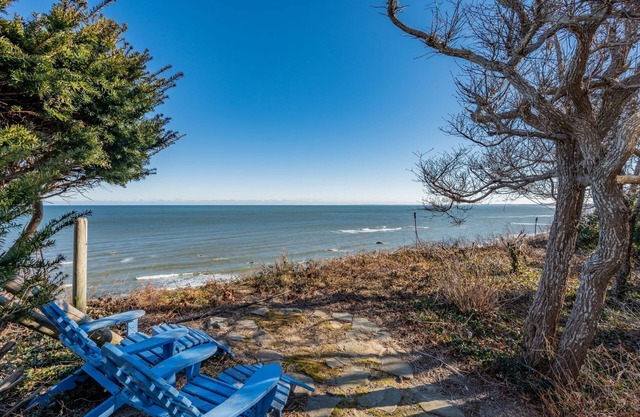 All the amenities of a vacation rental with colorful artwork, whimsical bedrooms and decor to match