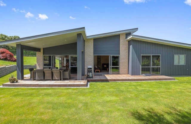 All Together | Two Houses with Spa Pool