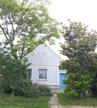 Alla