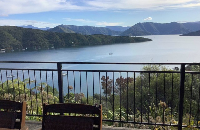 Allports Sea view Apartment with Spa