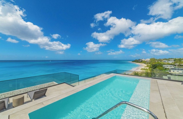 Allure 502. A stunning 2 Bedroom Beachfront Condo with Breathtaking Ocean Views