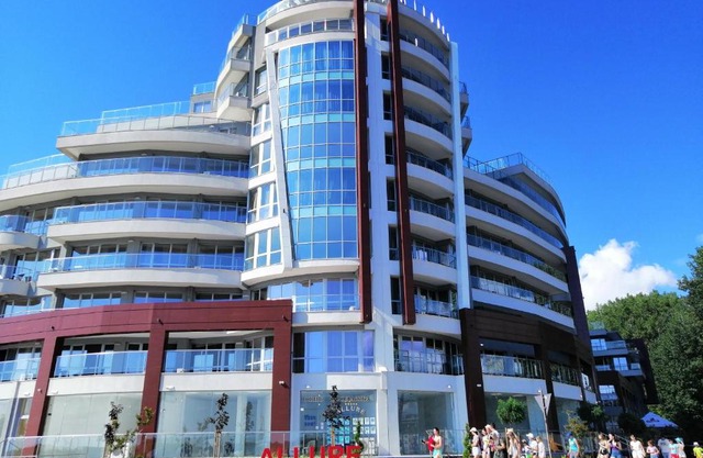 Allure Beach Resort Aparthotel