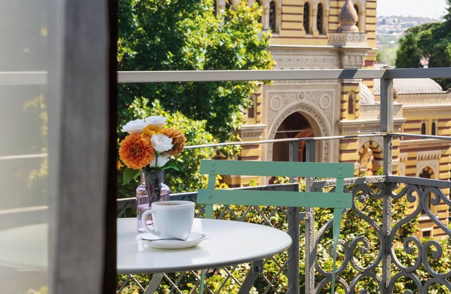 Alma Boutique Hotel