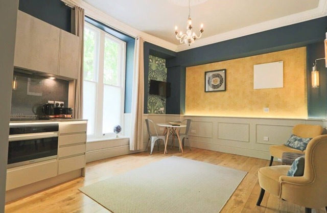 Alma Studios - Apartment 3 - Hopewell