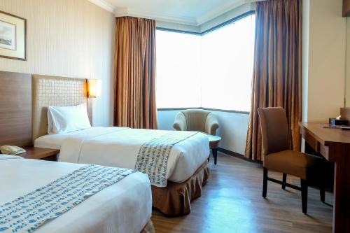 Almadera Hotel