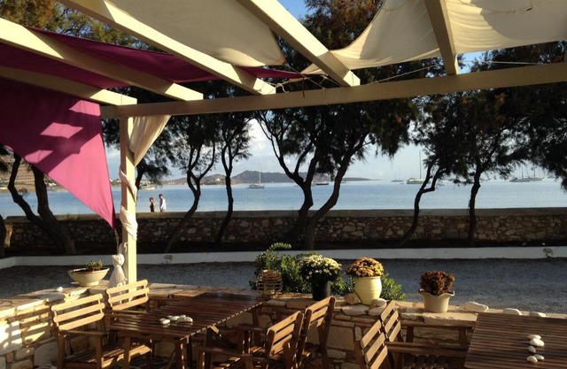 Almira Suites - Seafront - Naousa Paros
