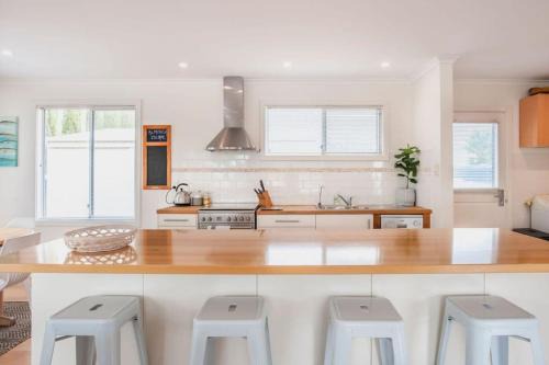 Almonta Escape - COFFIN BAY - Perfect for couples or families