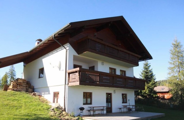 Almvilla by Interhome