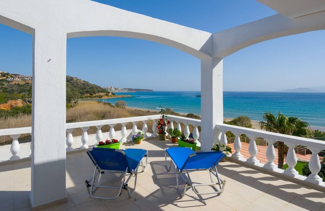 APARTAMENTO PLAYA ALMYROS