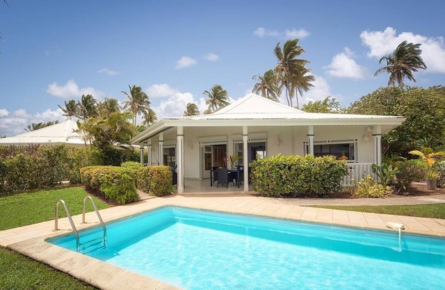 Villa de estilo criollo, encantadora, con vista panoramica al mar
