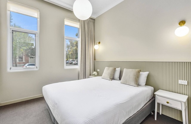 Aloha Central Platinum Apartment 15