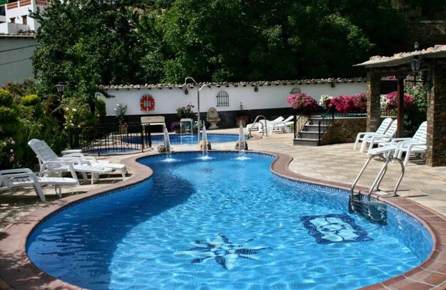 Aloj. Rural La Mezquita 4 personas Spa y piscina