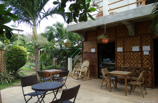 Alona Grove Tourist Inn