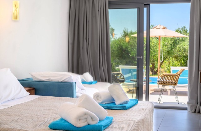 Alonaki Resort