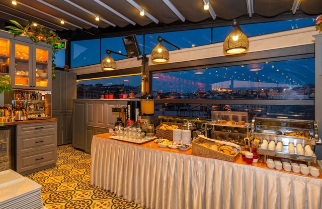 Alpek Hotel