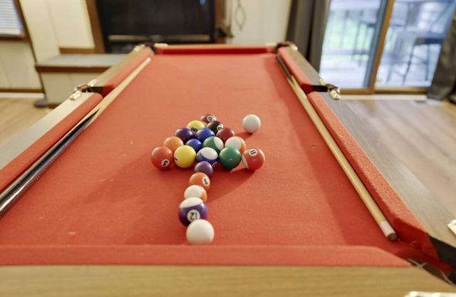 Alpha Lodge · Alpha Lodge - 2BR Townhouse w/ Jacuzzi-Shawnee Mtn