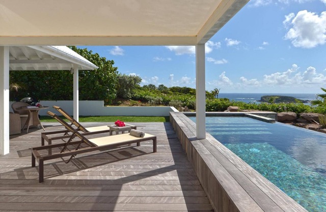 Alphane in Montjean by Personal Villas - Perfect Lovely Haven