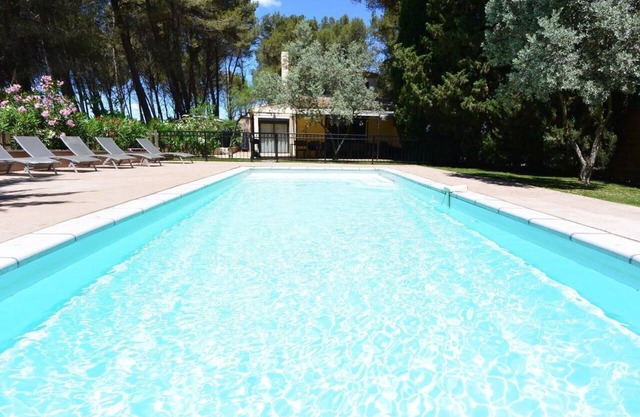 Alpilles Luberon, climatizada Spa Jacuzzi Piscina climatizada Petanca Futbolín