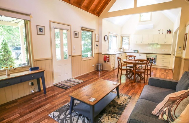 Alpine Arnica Cottages: Casa de campo 1