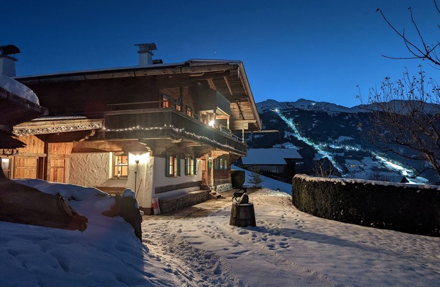Chalet alpino con jardín propio.