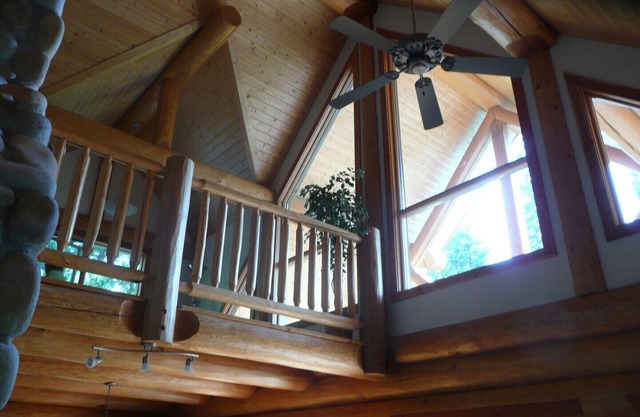 Alpine Cougar Log Chalet