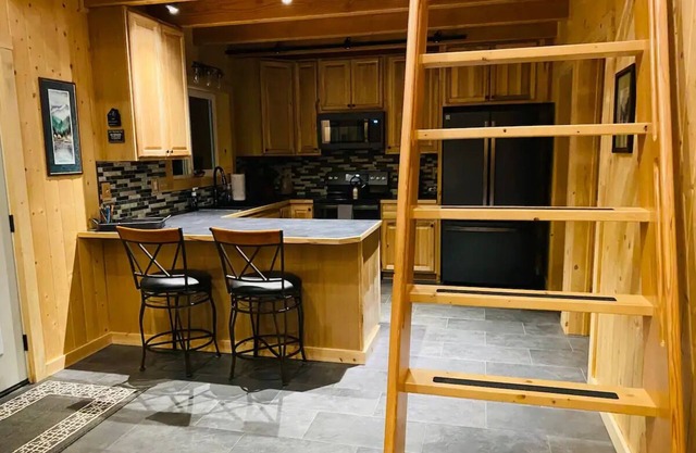 Alpine Meadows Cabin
