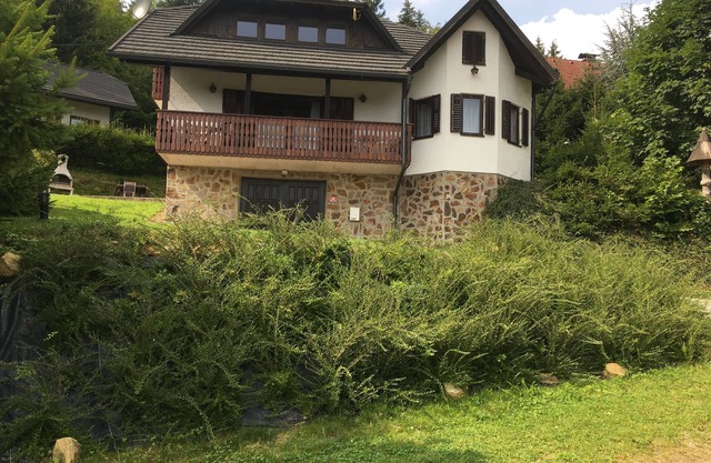 Alpine Estilo Casa con vistas espectaculares, Caminar, Ciclismo, Rogla Ski Area + Spa 5 kilometros