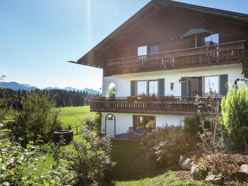Alpiner Aufenthalt mit Balkon in Steingaden