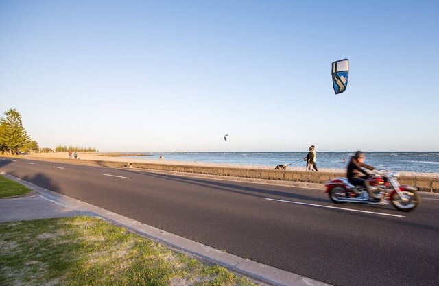 Altona Beachfront Haven - 1 Bed, 1 Bath