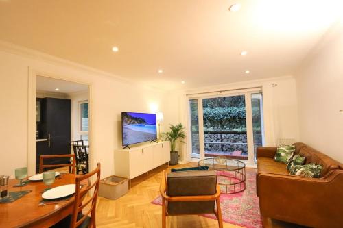 Alum Chine Beach Apartment 2