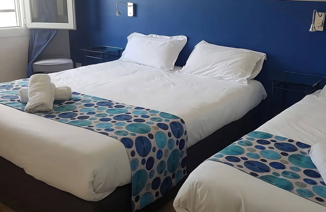 Always a Great Idea To Unwind! Near Square Raymond Muriot! with Onsite Parking!