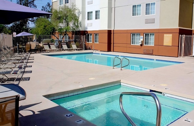 Always a Great Idea To Unwind! Pets Allowed, Pool, Near Heard Museum