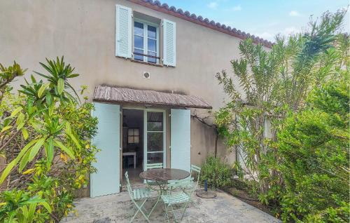 Amazing Home In Saint-Laurent-De-La-Cabrerisse