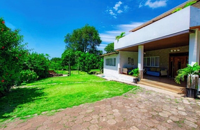 AMANCAY HOUSE: Suites y Habitaciones ! Piscina, Jacuzzi y Movilización Confort.