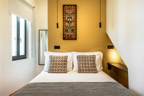 Amarillide rooms