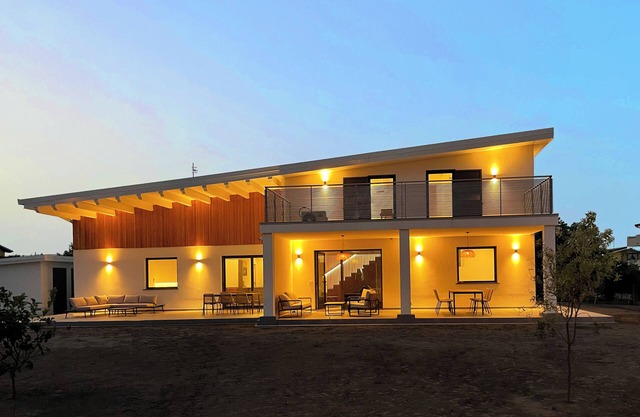 Amarina - Boutique apartment by the sea